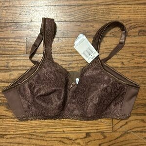 NWT Playtex 18 hour wireless soft cup brown bra, 40b new with tags maple leaf
